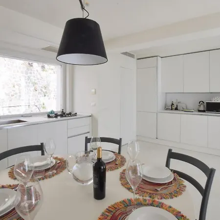 Awesome In With Kitchen Holiday home